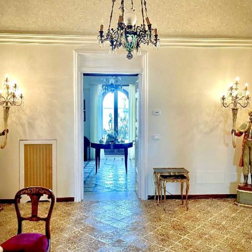 f9fd23db-2abb-41d6-ac24-feeee34a532b